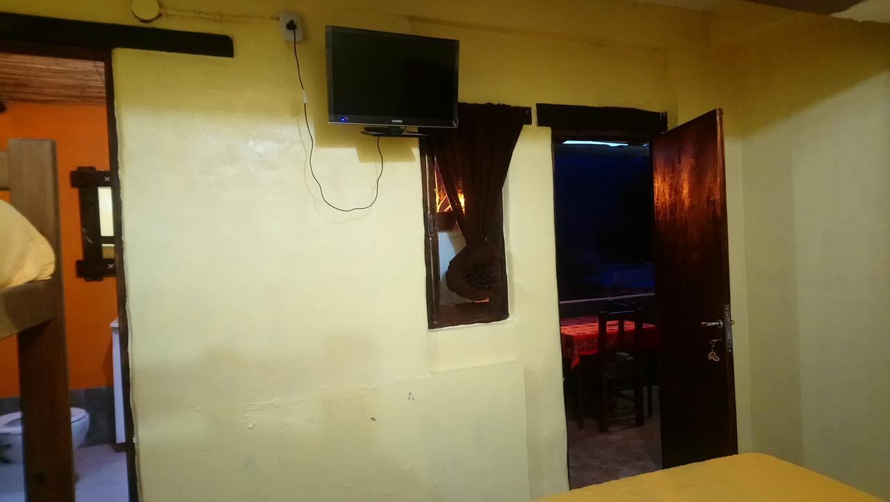 Piedra Cutana Hotel Tilcara Bagian luar foto